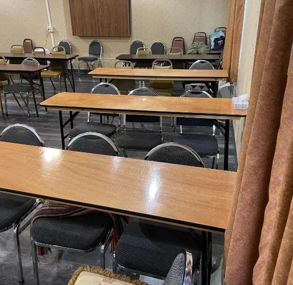 فندق Nature Inn & Suites