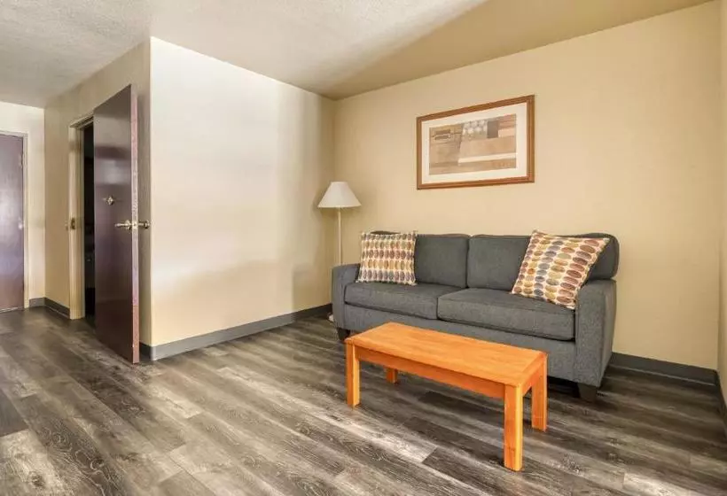 ホテル Nature Inn & Suites