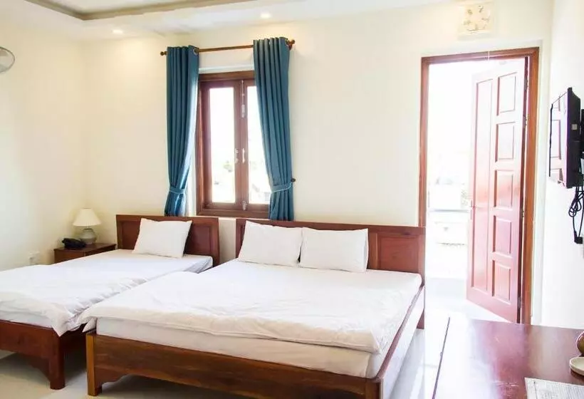 هتل Nhà Nghỉ Linh Quân