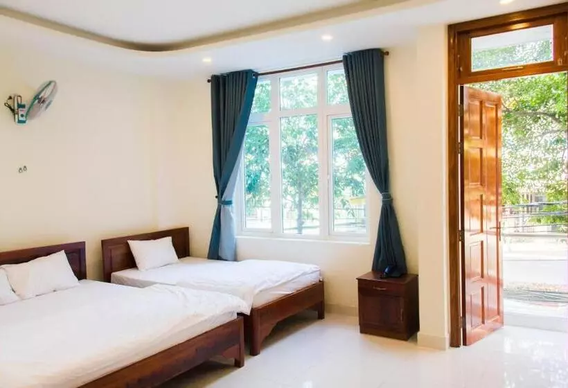 هتل Nhà Nghỉ Linh Quân