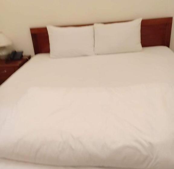 هتل Nhà Nghỉ Linh Quân