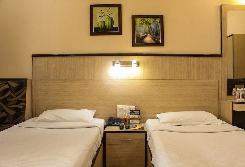 בית מלון כפרי Prayag Inn