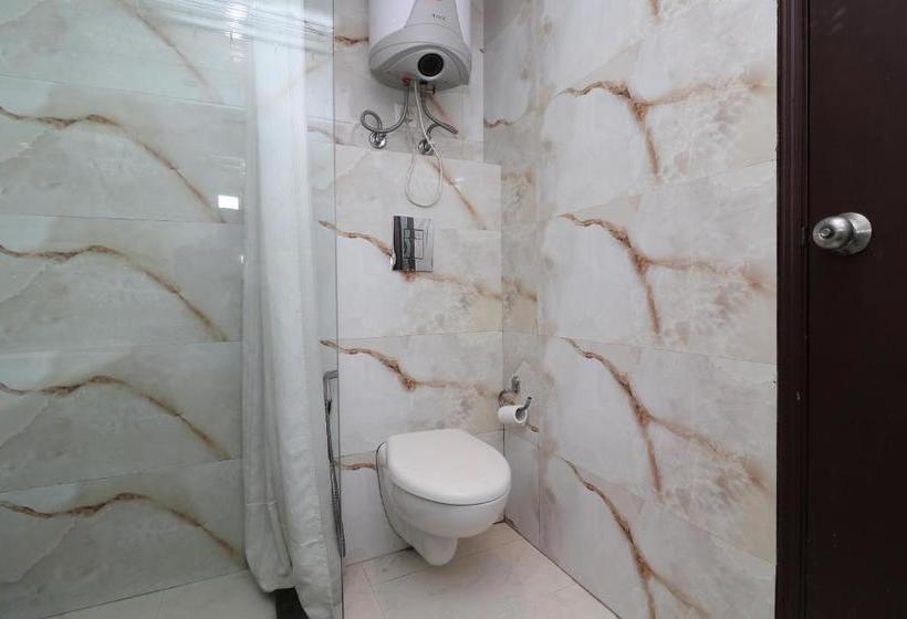 Hotel Fab Red Leaf Mall Road Mussoorie