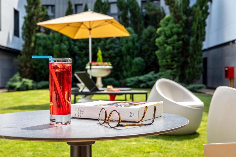 Les Jardins De St Cloud