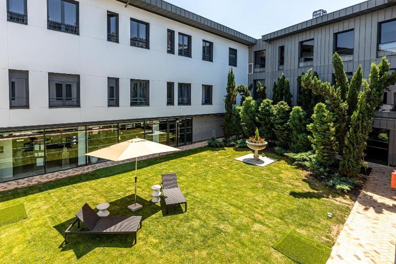 Les Jardins De St Cloud