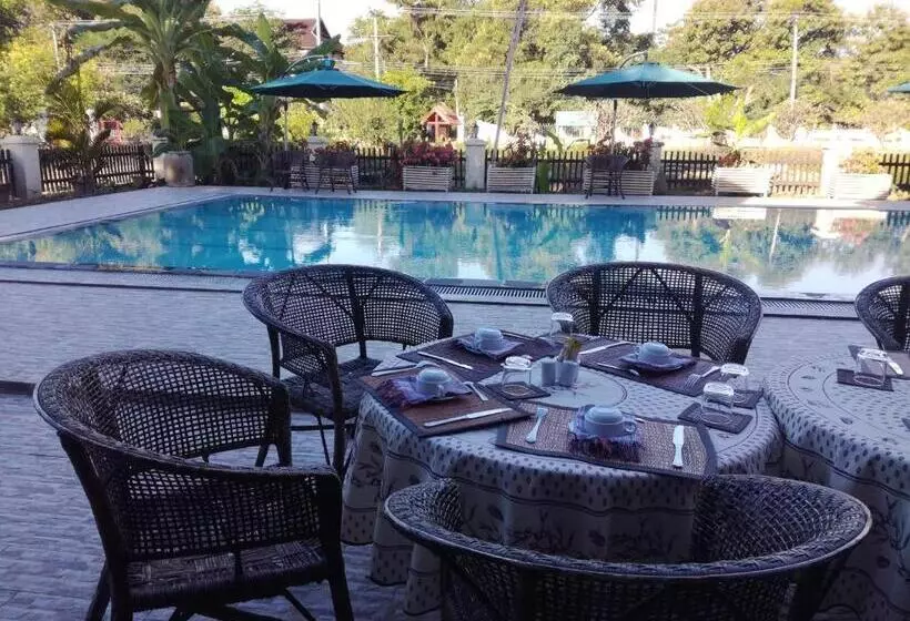 Majatalo Kongmany Colonial House