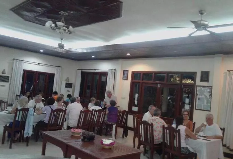 Majatalo Kongmany Colonial House