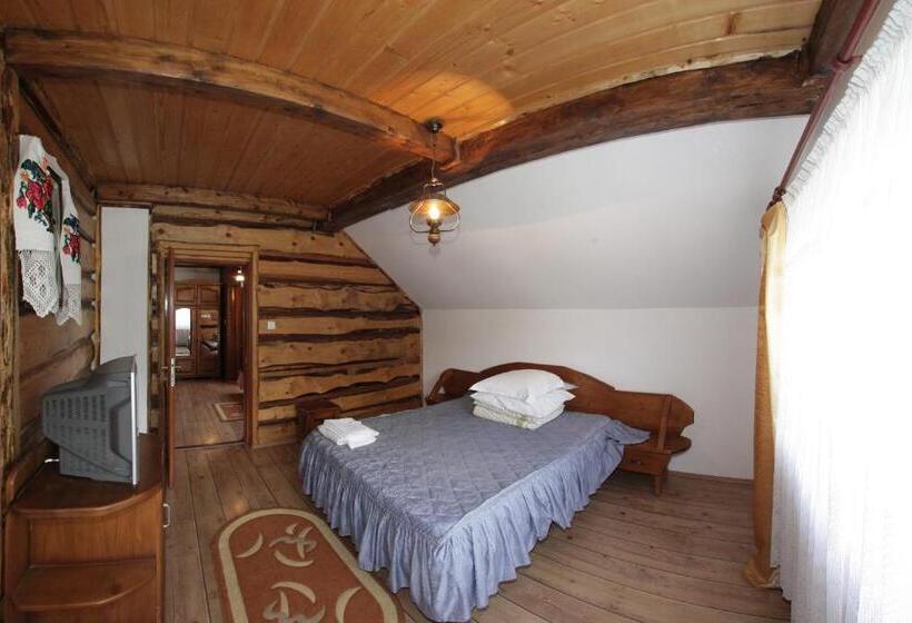 Pensiunea Lacramioara