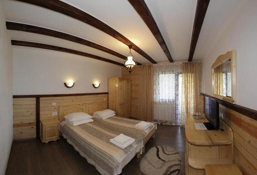 Pensiunea Lacramioara