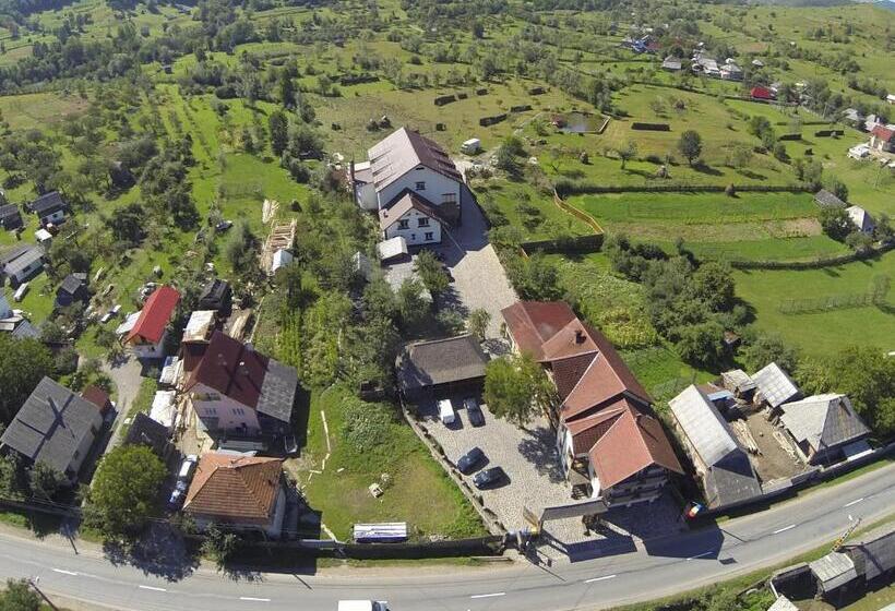 Pensiunea Lacramioara