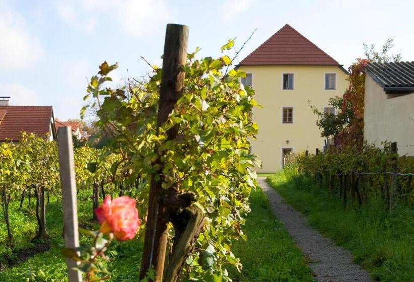 Ad Vineas Gästehaus Nikolaihof Hotel Garni