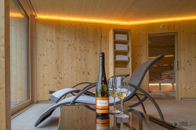 Ad Vineas Gästehaus Nikolaihof Hotel Garni