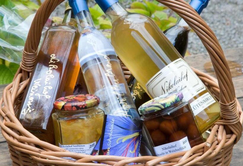 Ad Vineas Gästehaus Nikolaihof Hotel Garni