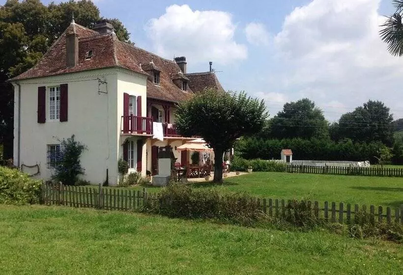 Aamiaismajoitus (B&B) Arret Et Aller