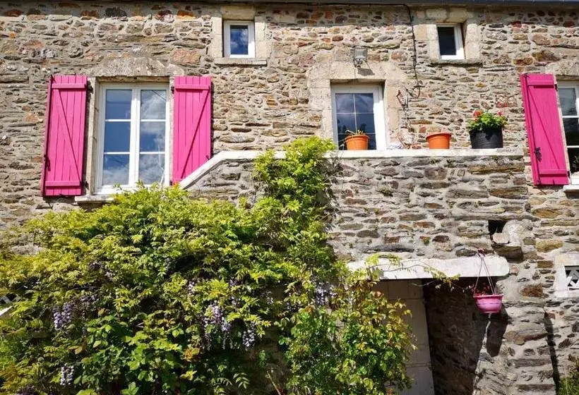 Aamiaismajoitus (B&B) Au Domaine De Sophie Chambres D Hôtes Crasville Manche