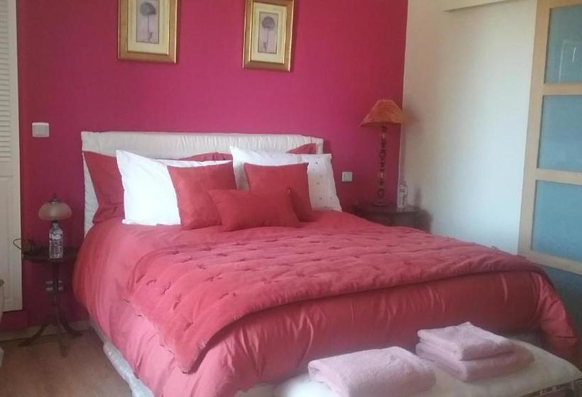 Bed and Breakfast Au Domaine De Sophie Chambres D Hôtes Crasville Manche