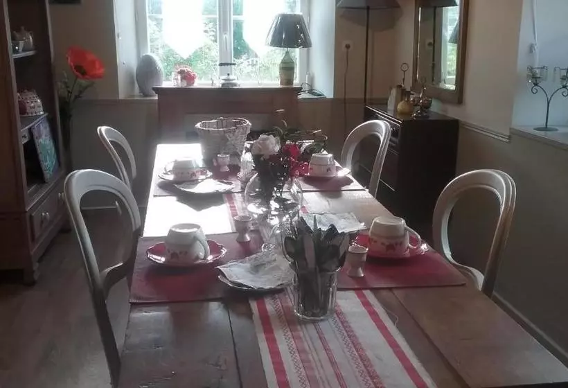 Aamiaismajoitus (B&B) Au Domaine De Sophie Chambres D Hôtes Crasville Manche