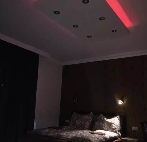 ベッドアンドブレックファースト Balaton Kinizsi Apartman