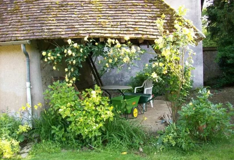 Aamiaismajoitus (B&B) Ferme Du Château