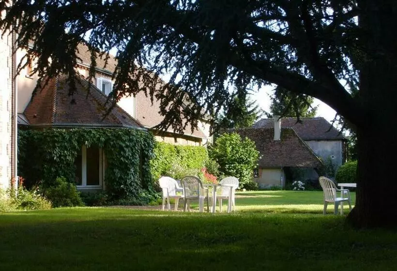 Aamiaismajoitus (B&B) Ferme Du Château