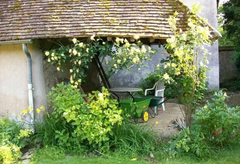 Aamiaismajoitus (B&B) Ferme Du Château