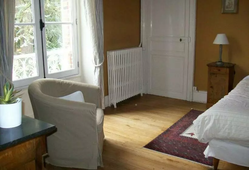 Aamiaismajoitus (B&B) Ferme Du Château