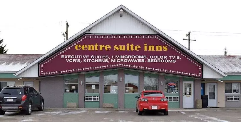 Centre Suites Inns Motel