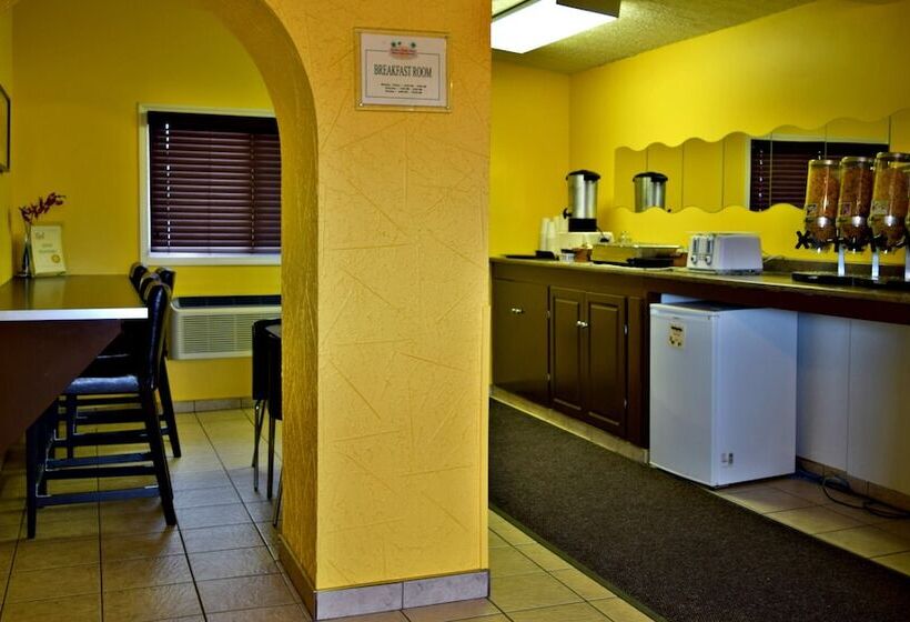 Centre Suites Inns Motel