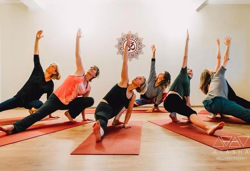 פנסיון Akasha Retreat