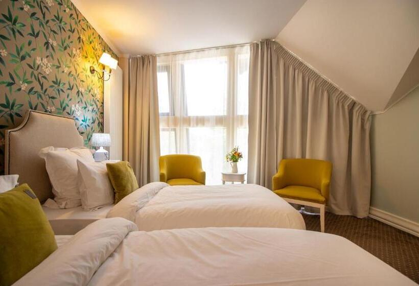 פנסיון Akasha Retreat