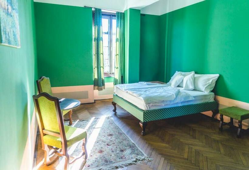 Pensão Egervári Várkastély