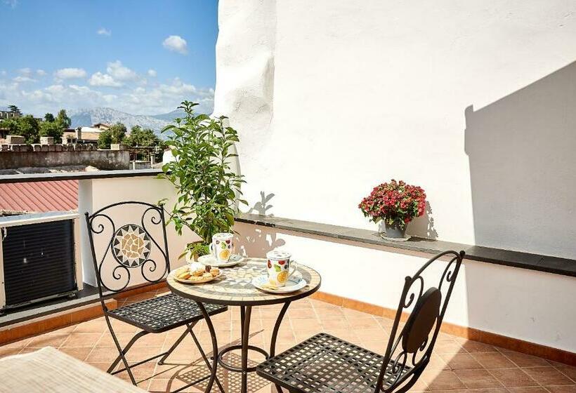 بنسيون La Casa Del Balivo