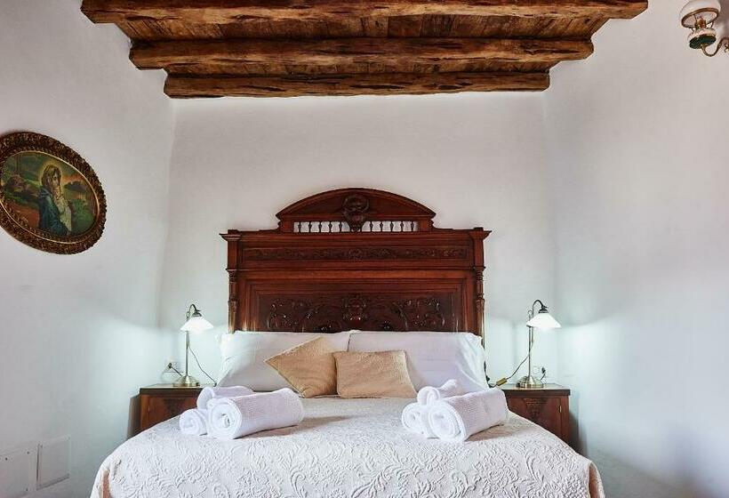 بنسيون La Casa Del Balivo