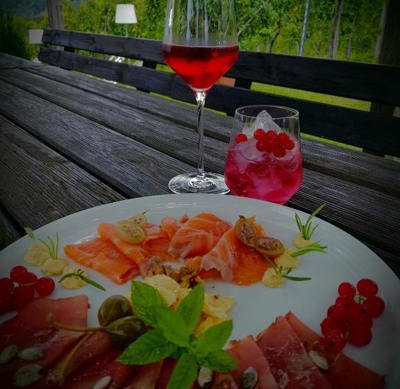 بنسيون Weingut Reiterer