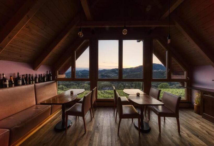 بنسيون Weingut Reiterer