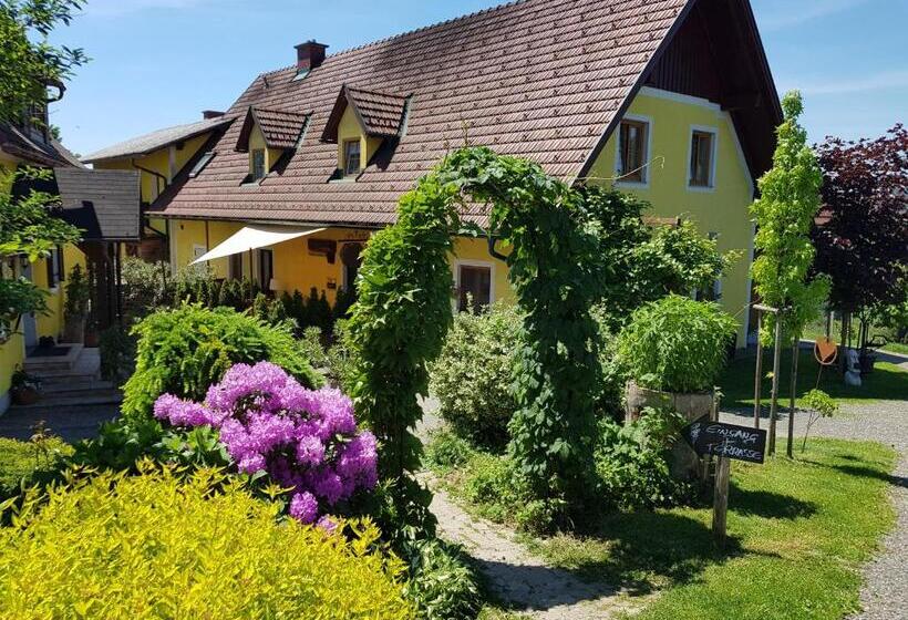 بنسيون Weingut Reiterer