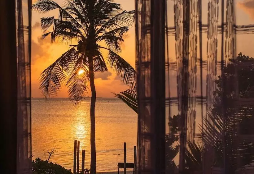 پانسیون Endheri Sunset Dhangethi