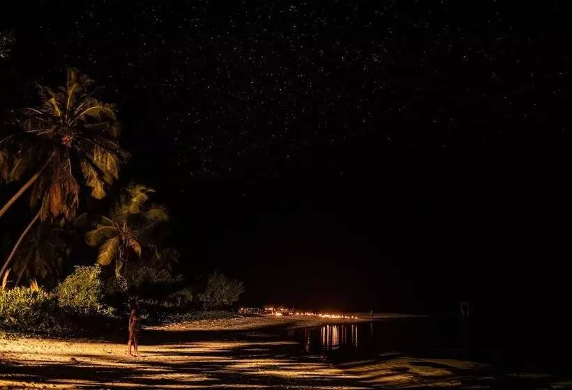 پانسیون Endheri Sunset Dhangethi