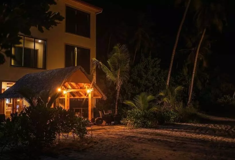 پانسیون Endheri Sunset Dhangethi