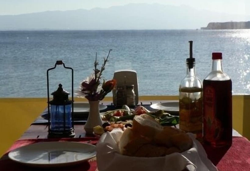 Castelino Akyarlar Butik Otel