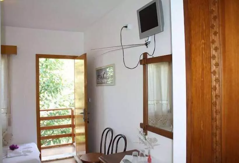 Castelino Akyarlar Butik Otel