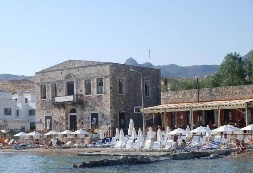 Castelino Akyarlar Butik Otel