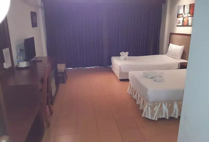 בית מלון כפרי Aonang Terrace