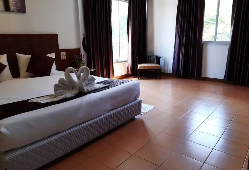 בית מלון כפרי Aonang Terrace