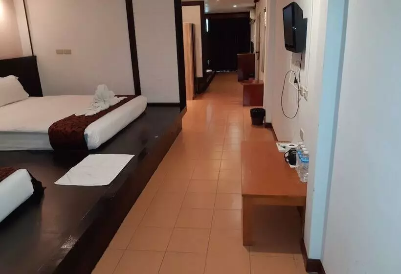 בית מלון כפרי Aonang Terrace