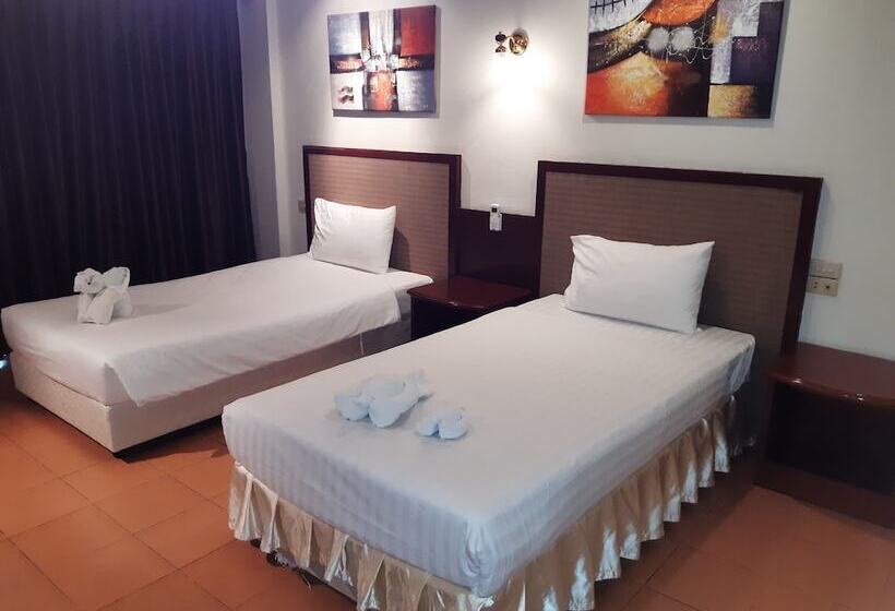 בית מלון כפרי Aonang Terrace