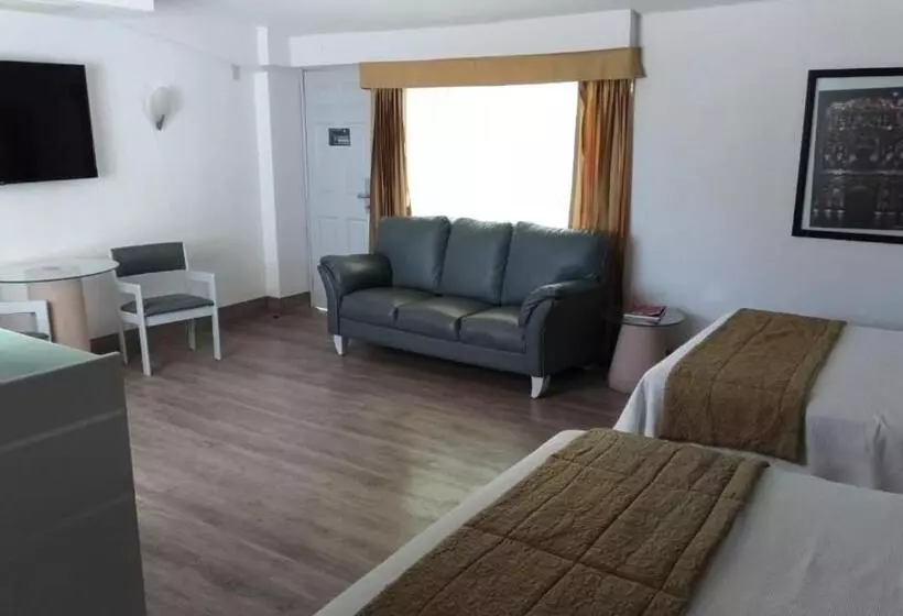 هتل Baruk Teleférico Centro Histórico