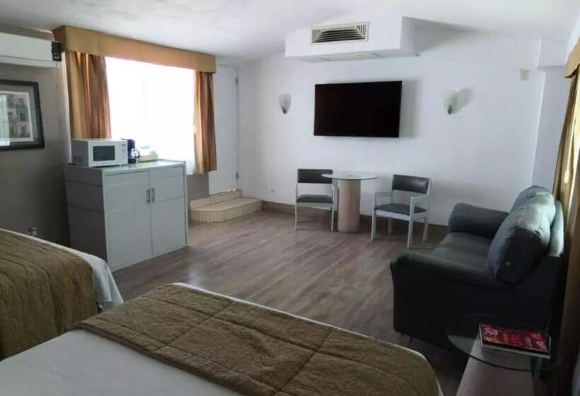 هتل Baruk Teleférico Centro Histórico