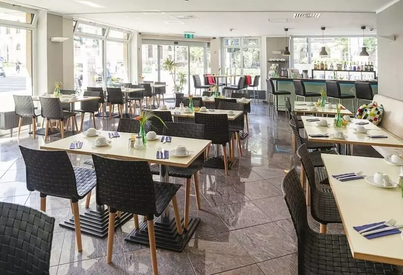 هتل Berlin Mitte By Campanile