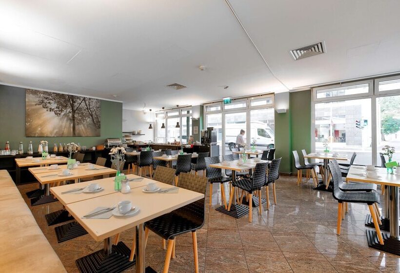 Отель Berlin Mitte By Campanile